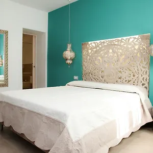https://hypnos-hotel.in-sardinia.net