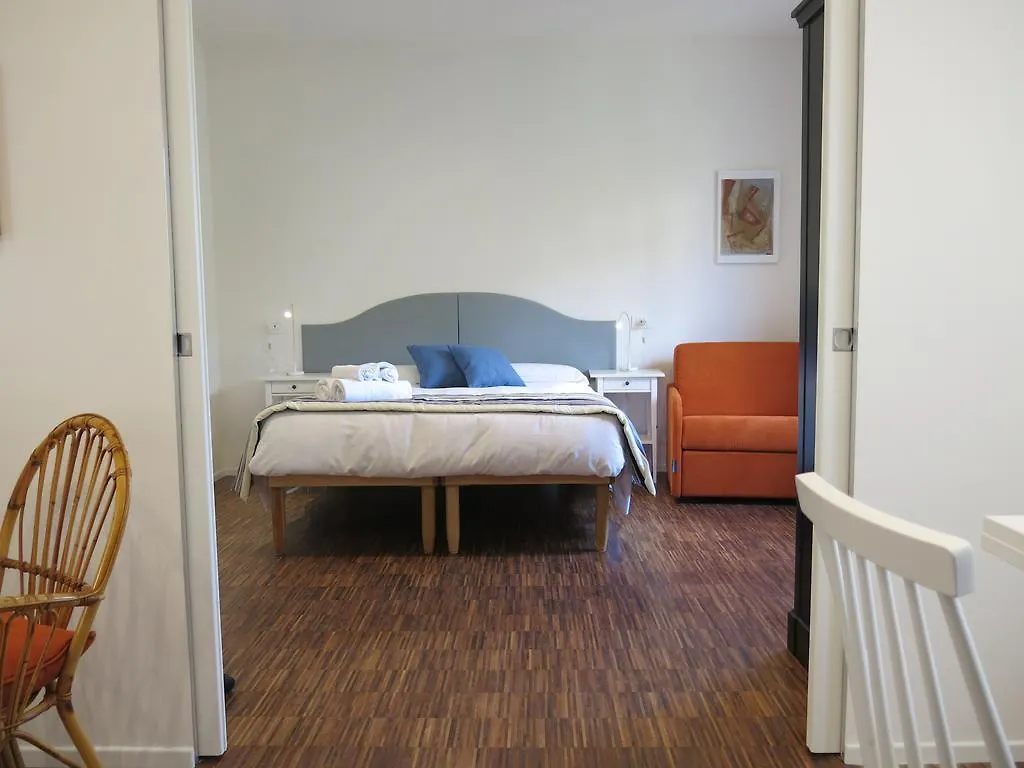Aparthotel La Coroncina Lodging Siena